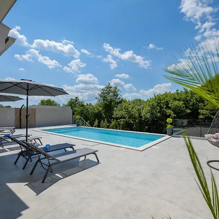 Вилла Sanja Veligolji